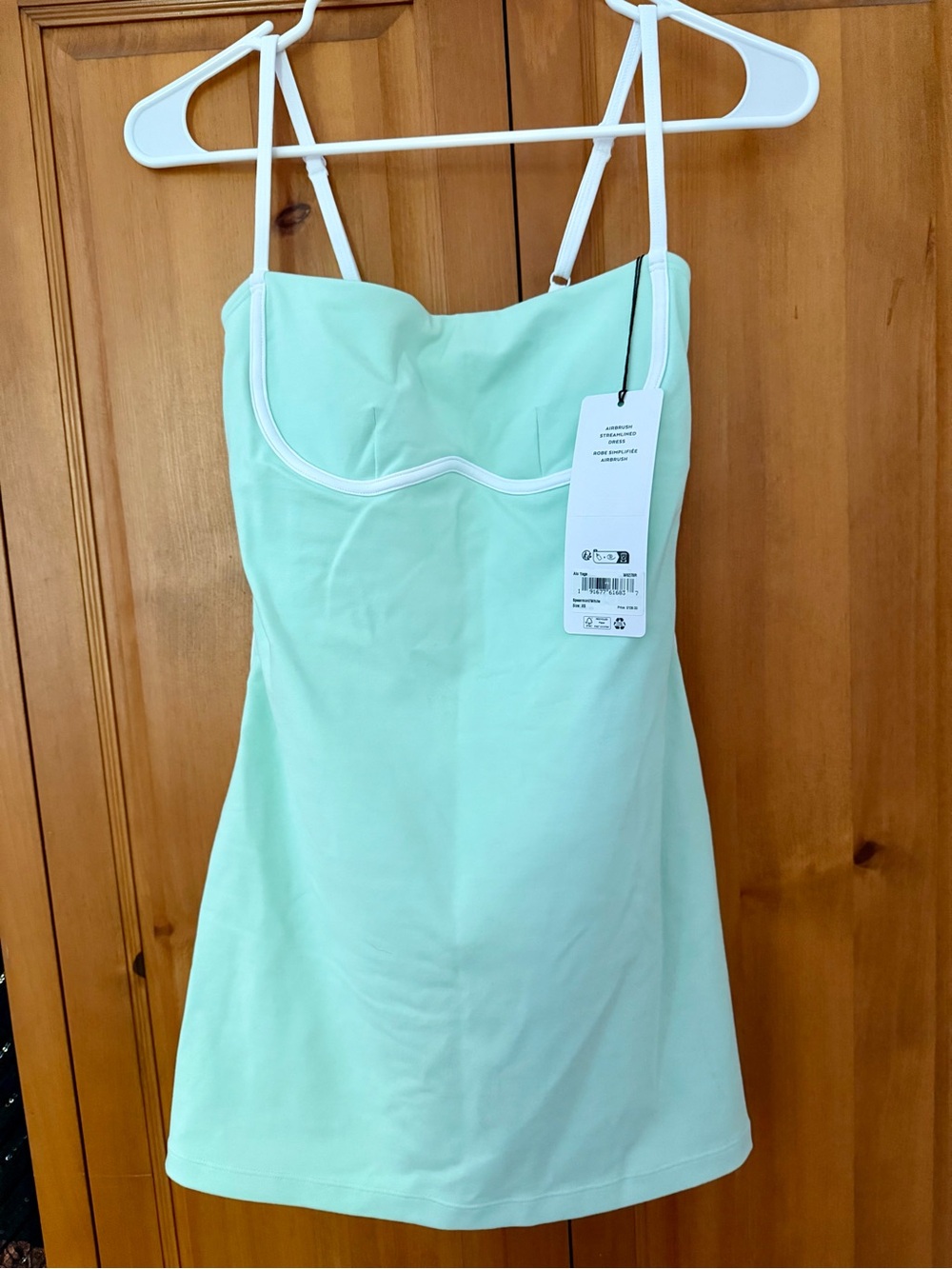 Airbrush Streamlined Dress - NWT Spearment